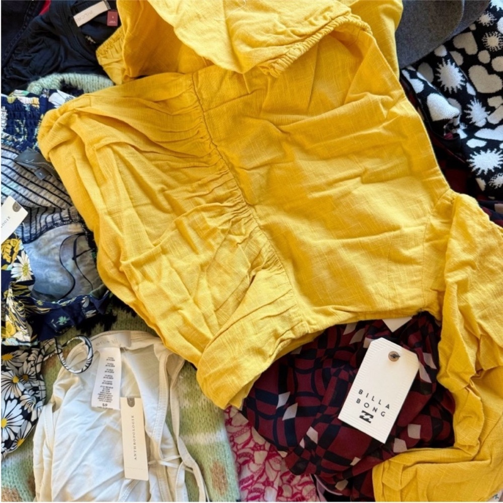 6 Piece New With Tags Mystery Box Billabong Urban Outfitters J Crew Madewell NWT - Picture 6 of 13